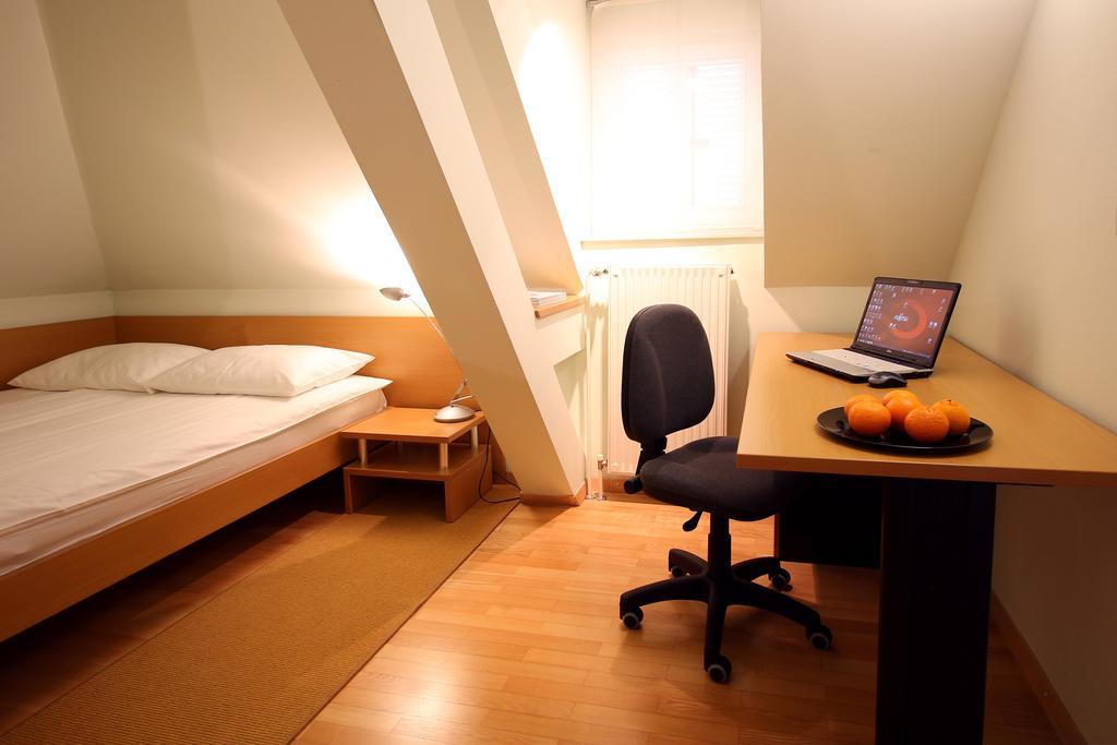 Apartments Villa Boltez Kranj Chambre photo