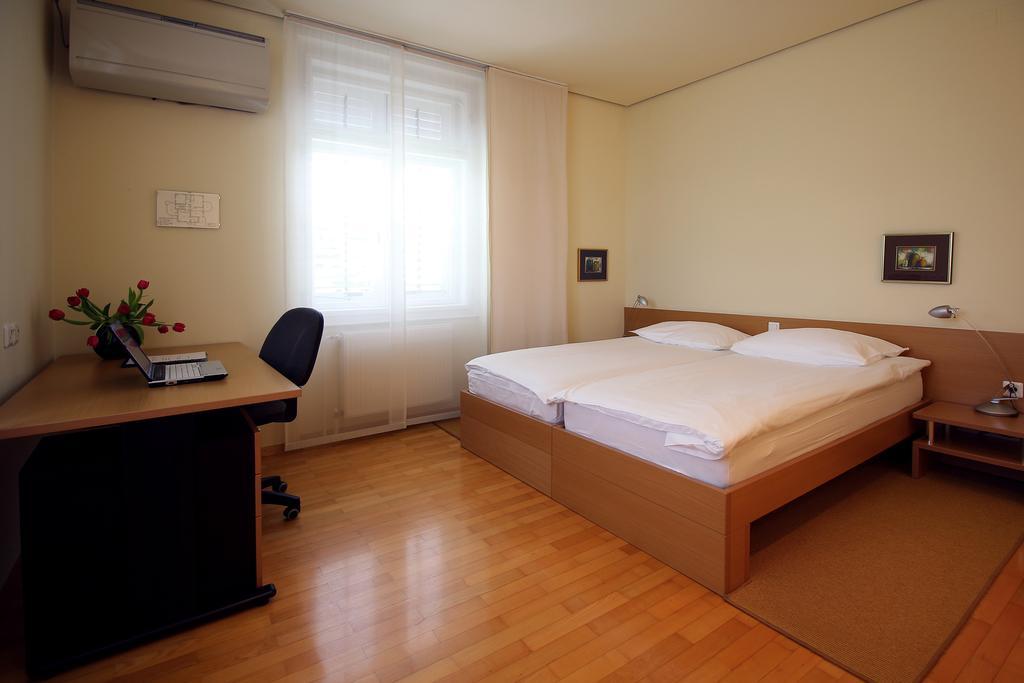 Apartments Villa Boltez Kranj Chambre photo