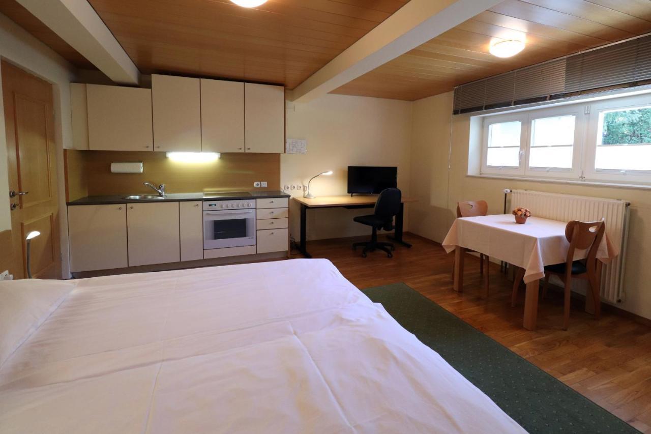 Apartments Villa Boltez Kranj Extérieur photo