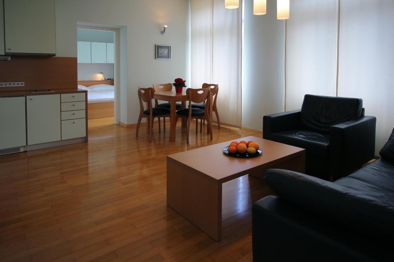 Apartments Villa Boltez Kranj Extérieur photo